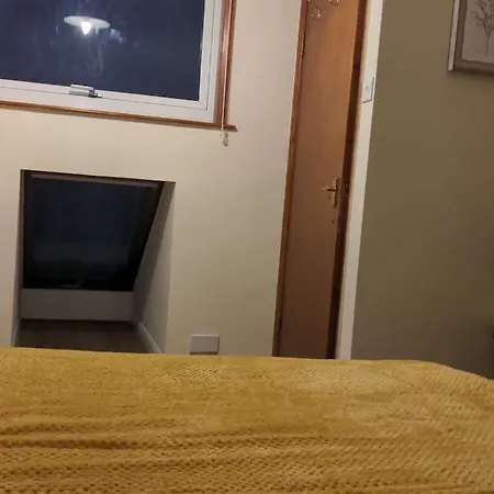 4 Bedroom Near Racecourse Апартаменты